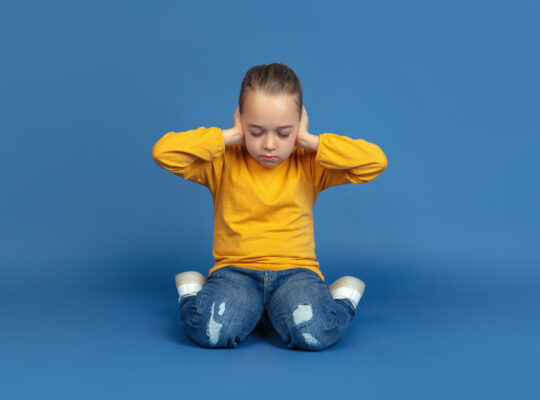 كيف يمكن علاج الوسواس القهري الفكري عند الأطفال؟