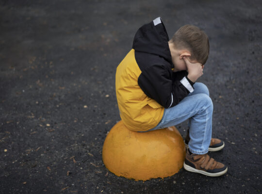 صدمة نفسية عند الأطفال: كيف نتعامل معها؟