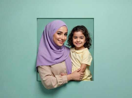 الصحة النفسية للأم العربية: أنتِ لستِ خارقة، ومن حقك التعب