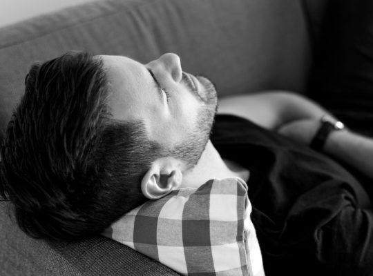 أعراض الاكتئاب الصامت: كيف تعرف أنك بحاجة للمساعدة؟
